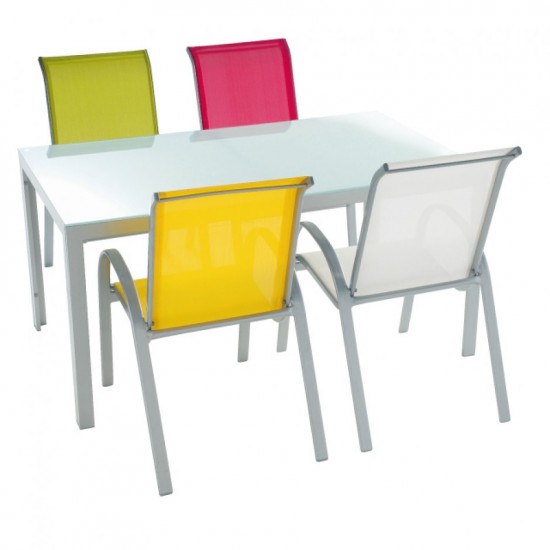 TABLE RECTANGULAIRE EN VERRE TABLE RECTANGULAIRE EN VERRE