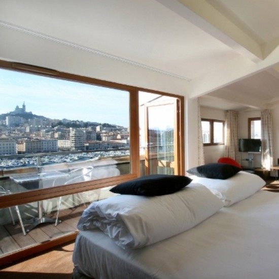 Vue sur le Vieux-Port de Marseille Vue sur le Vieux-Port de Marseille