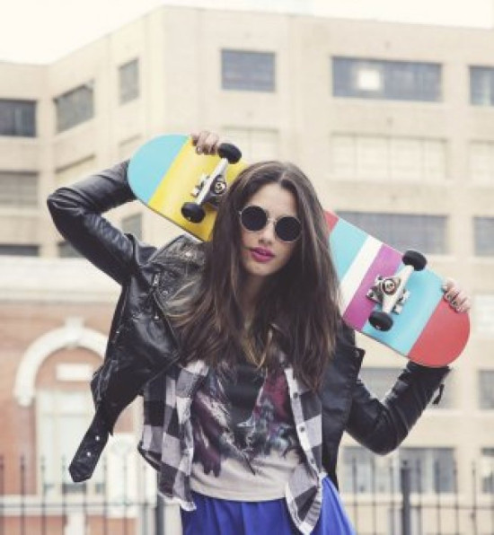 LA HIPSTER ATTITUDE, UNE NOUVELLE TENDANCE LA HIPSTER ATTITUDE, UNE NOUVELLE TENDANCE