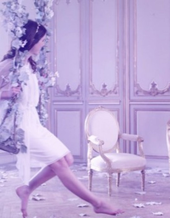 Exclu : Un joli conte de fées pour la sortie du parfum Nina L'eau, de Nina Ricci