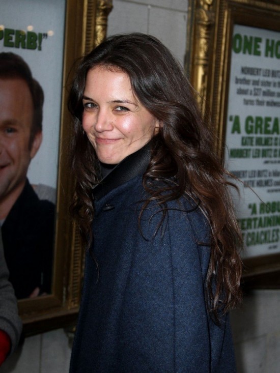 Katie Holmes : A-t-elle remplacé Tom Cruise par Jake Gyllenhaal ? Katie Holmes : A-t-elle remplacé Tom Cruise par Jake Gyllenhaal ?