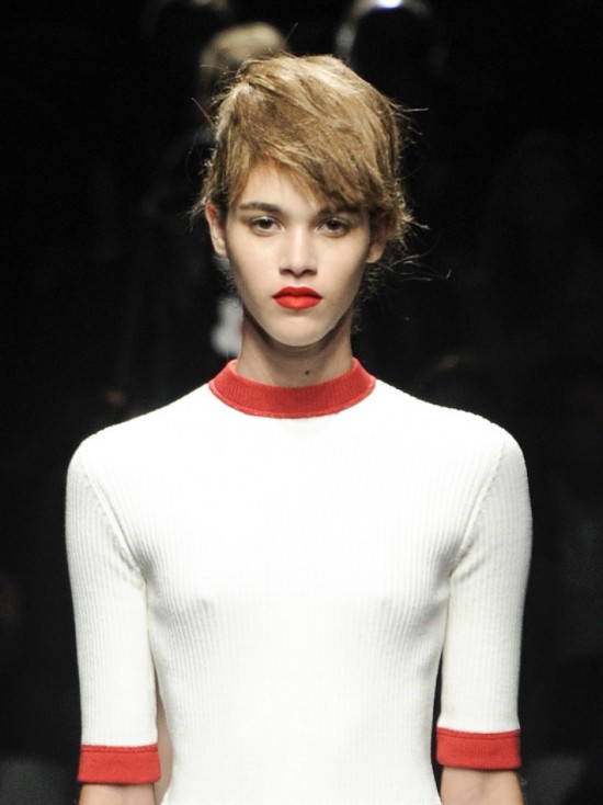 POURQUOI ADOPTER LES LÈVRES NÉON ? POURQUOI ADOPTER LES LÈVRES NÉON ?