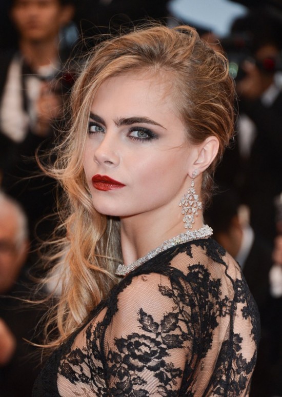 LES SOURCILS ÉPAIS FONT LEUR COME-BACK !