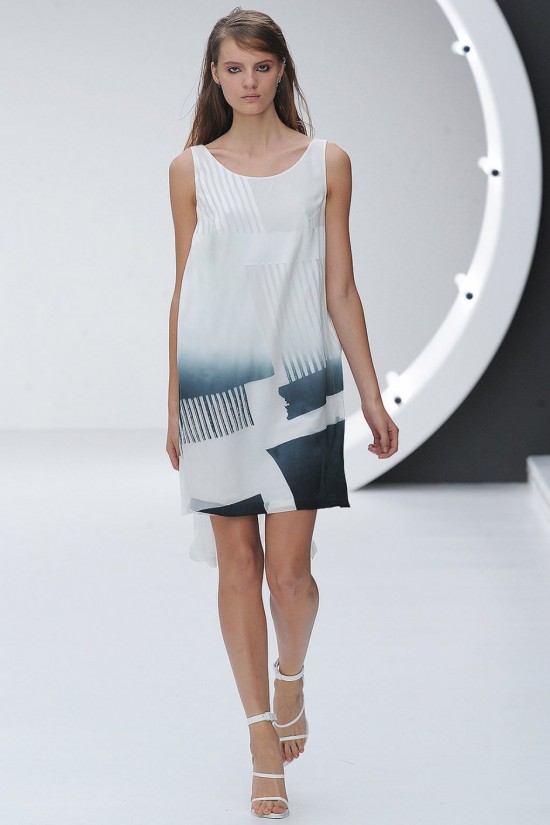 Robe en soie à effet dévoré unique Robe en soie à effet dévoré unique