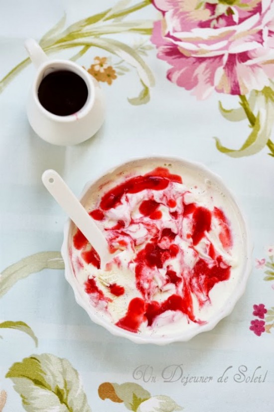 Variegato, glace marbrée aux fraises et mascarpone ( sans sorbetière )