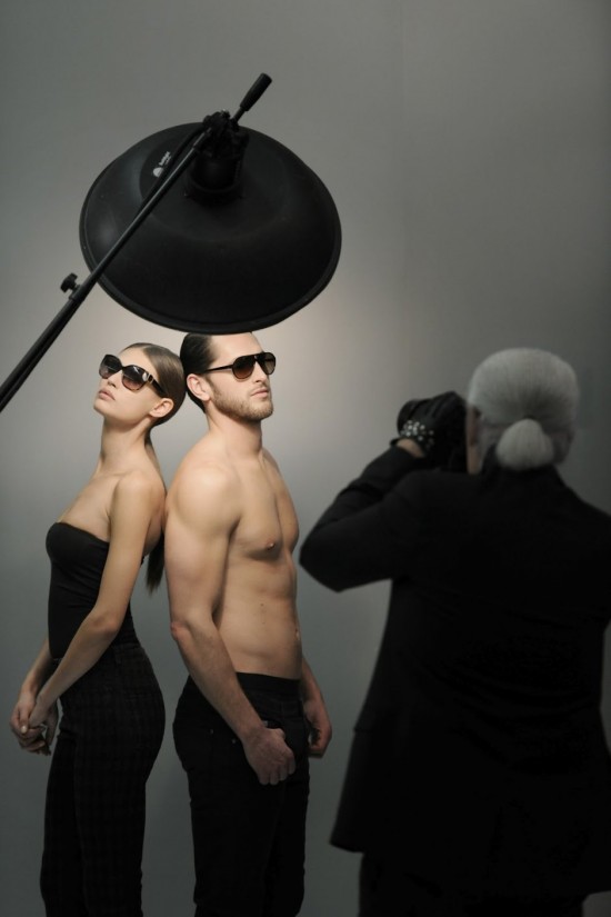 Chanel choisit Laetitia Casta pour sa collection eyewear printemps 2013