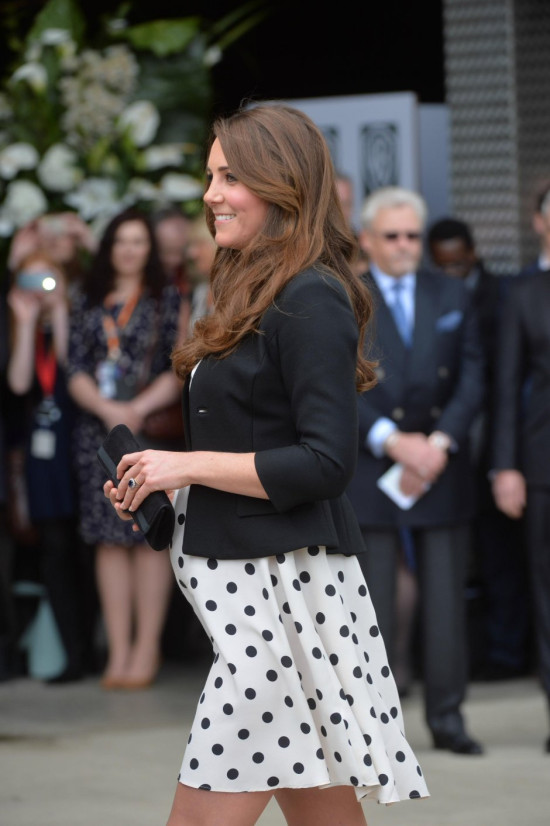 KATE MIDDLETON, VIREE SHOPPING AVANT BEBE KATE MIDDLETON, VIREE SHOPPING AVANT BEBE
