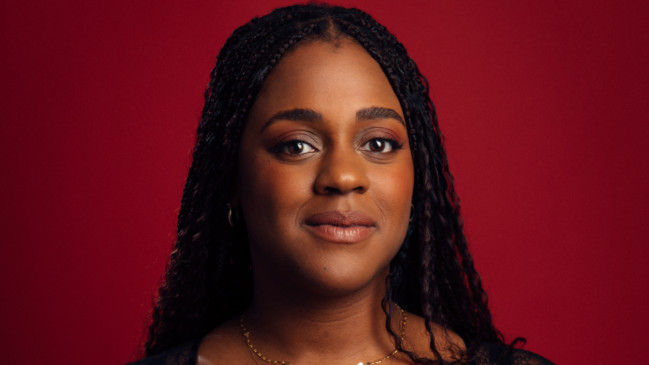 "Lyon est mon petit endroit &agrave; moi" : la romanci&egrave;re Dahlia Blake sort le dernier tome tr&egrave;s attendu de sa trilogie&nbsp;"Les L&eacute;gendes"