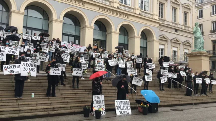 Infos : Un mémorial des victimes de féminicides devant la mairie de Saint-Etienne