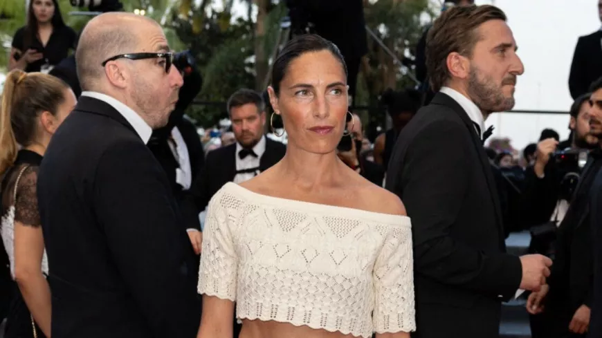 Alessandra Sublet affiche un look estival au Festival de Cannes