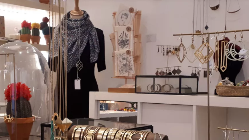 Alchimies : La boutique lyonnaise qui met en lumière les créateurs artisanaux
