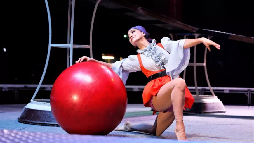 Carolina Gomez, artiste au cirque Medrano : "Le rôle de la femme au sein du cirque a beaucoup évolué"