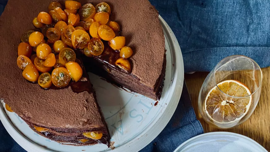 La recette de Davia : un gâteau de crêpes au chocolat et kumquats confits
