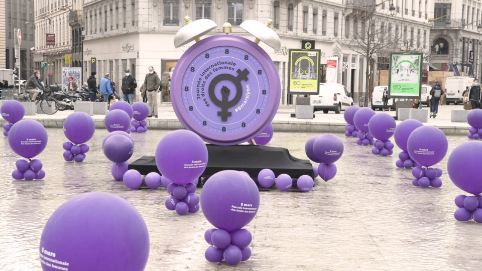 Journée internationale des droits des femmes : l'heure de l'égalité a sonné rue de la République à Lyon