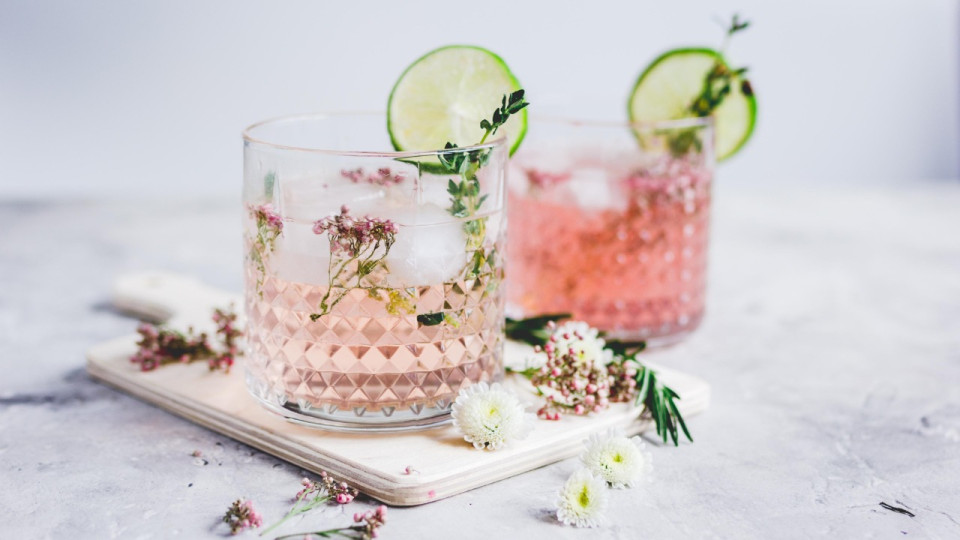La rosénade, le cocktail star des réseaux sociaux !