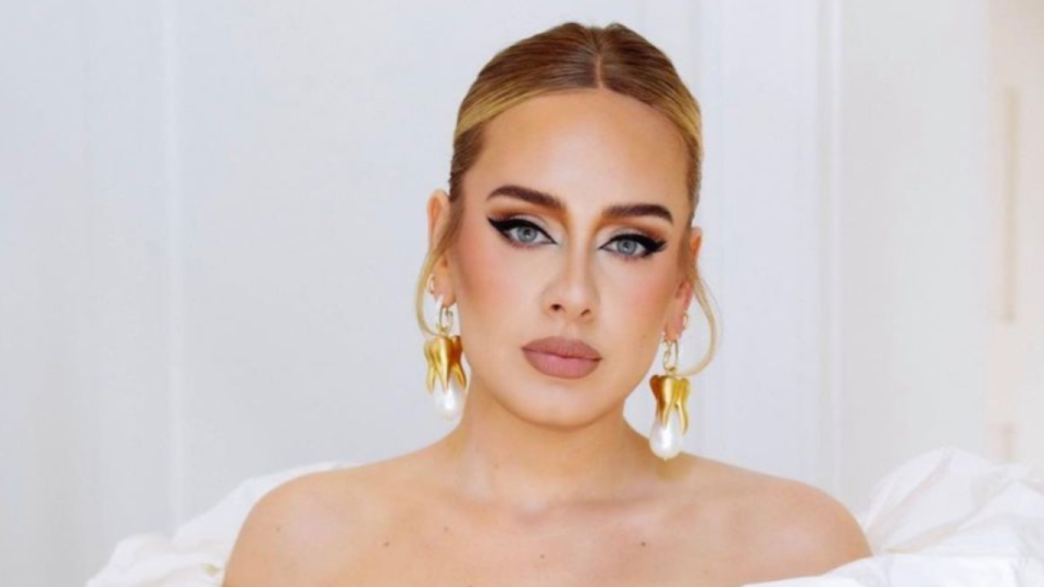 Adele officialise sa relation et publie un tendre cliché !