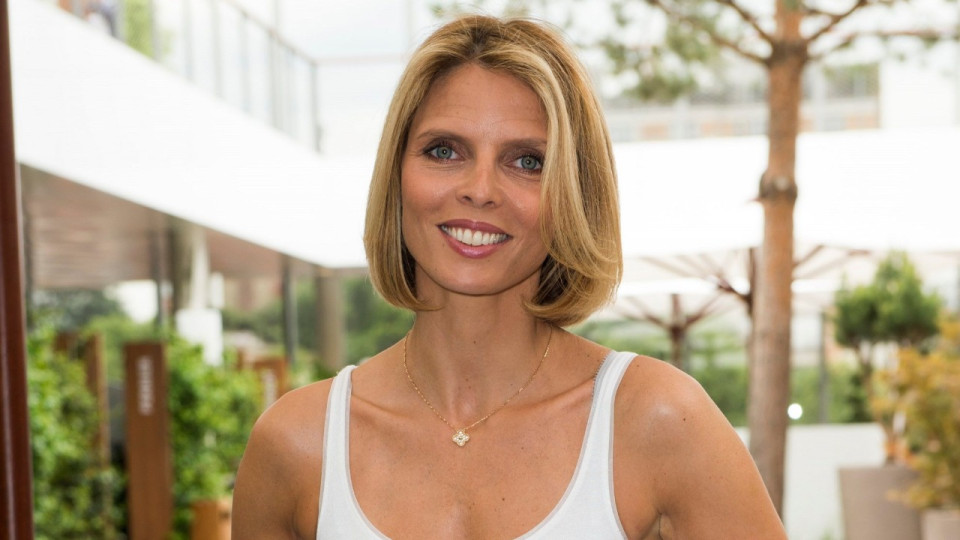 Sylvie Tellier : remise de son accident de ski, elle annonce une bonne nouvelle sur les réseaux sociaux