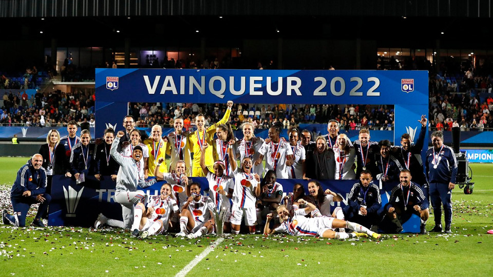 Le Trophée des Championnes pour les filles de l'OL !