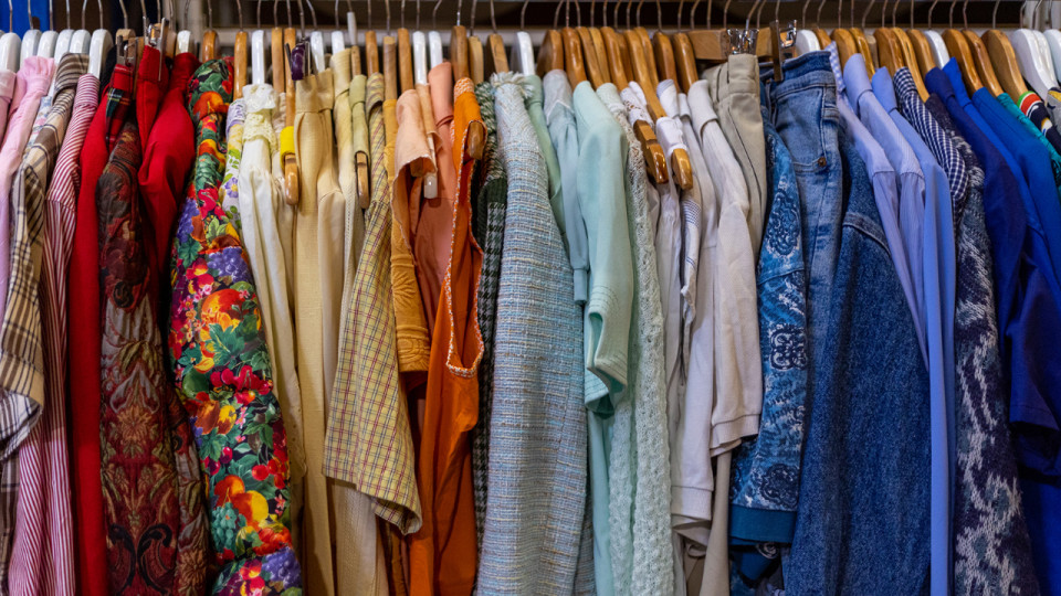 Un vide dressing géant samedi à la Cité des Halles de Lyon