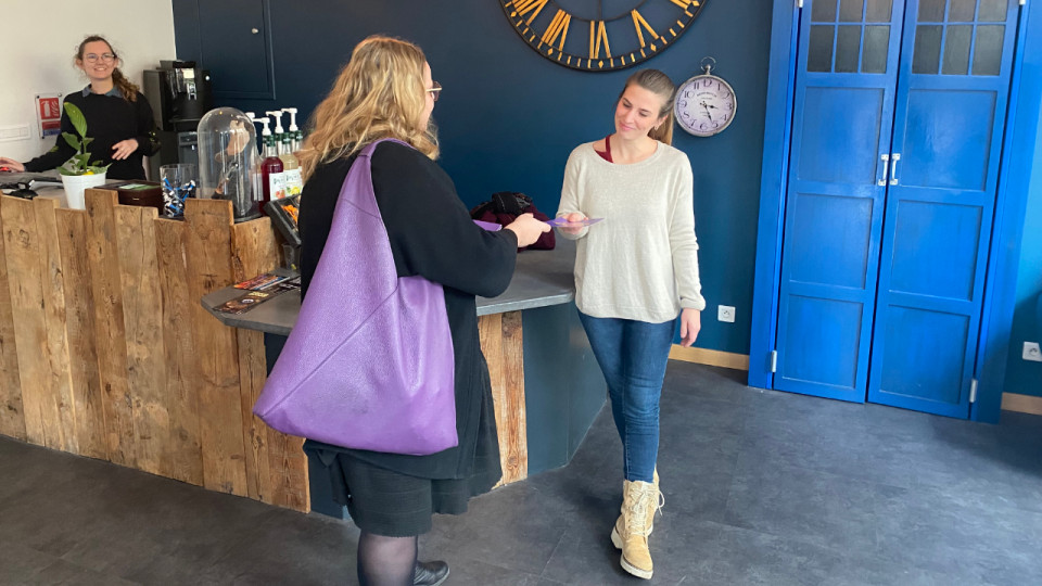 "Demandez Angela" : un dispositif pour protéger les victimes de harcèlement de rue à Lyon