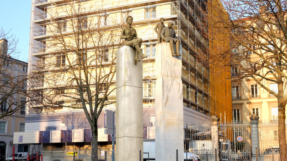 Pour le 8 mars, la statue d’une femme sortira de terre place Bellecour