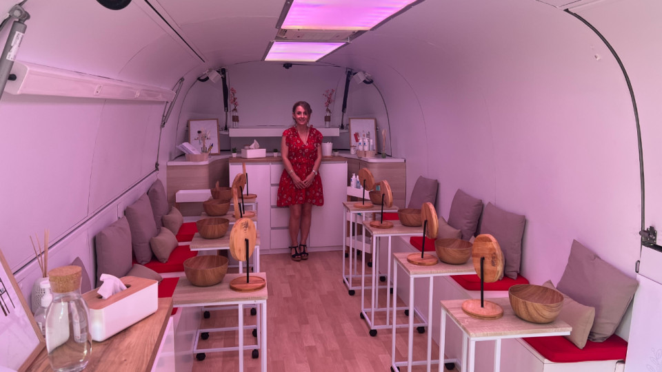 Près de Lyon : L’Oréal à la rencontre des femmes en situation de précarité