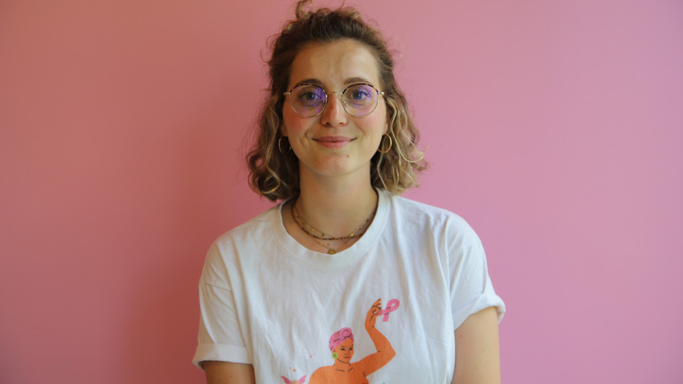 "J’ai eu un cancer du sein à mes 25 ans" : le témoignage d’Alice, ambassadrice de l’association Jeune et Rose