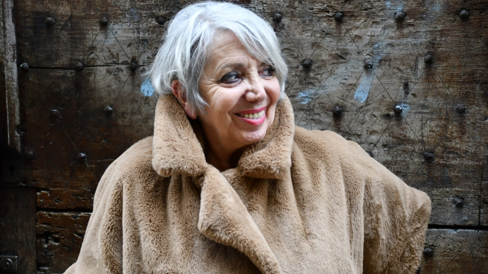 "À Lyon, on est tranquille pour créer" : Joëlle Sevilla fête les 25 ans de l'Acting Studio et se prépare au tournage du nouveau Kaamelott