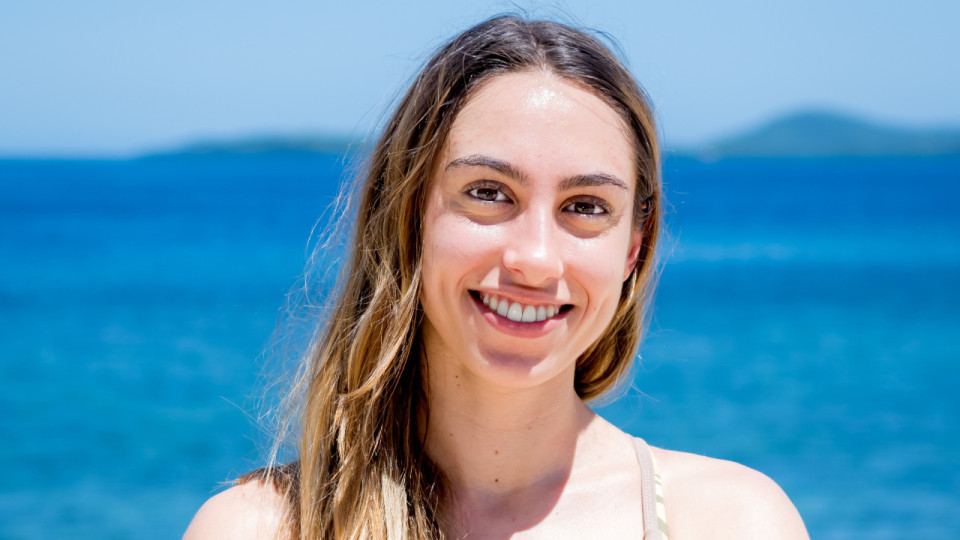 "Koh-Lanta, La Tribu maudite" : qui est Cassandre, l'écrivaine lyonnaise, candidate de cette nouvelle saison ?