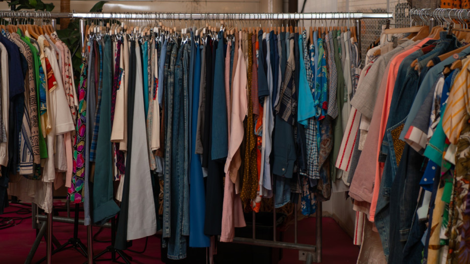 Avant la fermeture de la Cité des Halles de Lyon, cette boutique organise une grande braderie