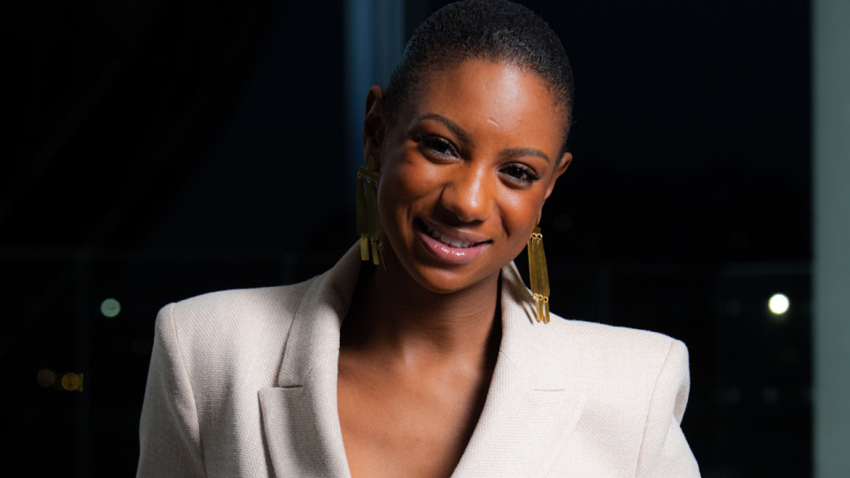 "C’est un rêve qui ne s’arrête jamais" : rencontre avec la chanteuse Awa Sy (Les 10 Commandements, l’Envie d’aimer)