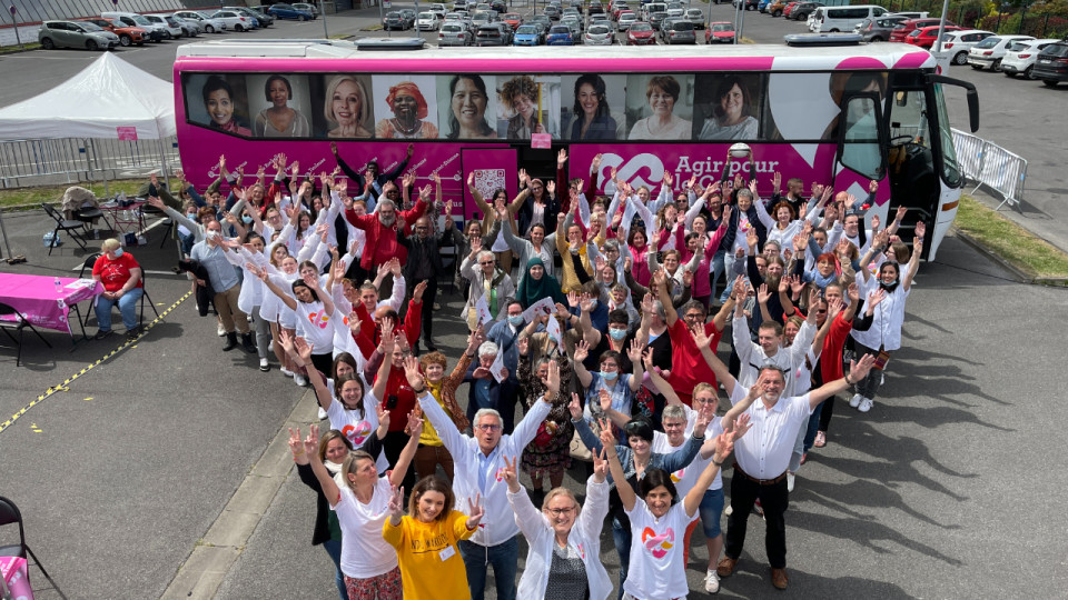 Le Bus du Cœur des Femmes fait étape cette semaine près de Lyon