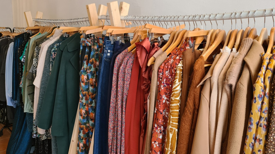 "Une difficile mais nécessaire décision" : cette boutique de vêtements de seconde main de Lyon ferme ses portes