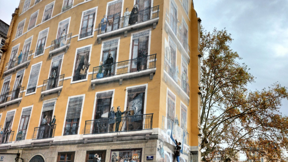 Mimie Mathy, Sylvie Testud, Wendie Renard : des Lyonnaises pressenties pour intégrer la Fresque des Lyonnais