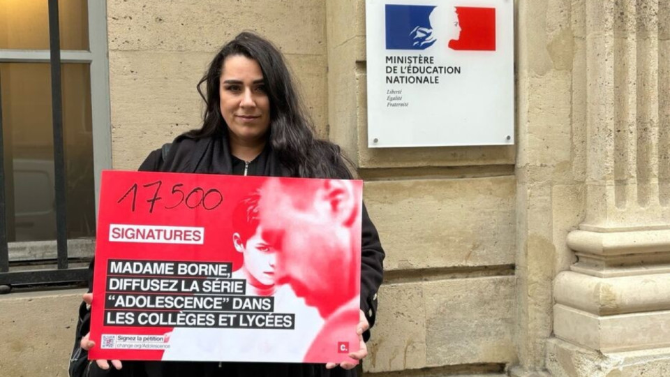 La pétition d’une Lyonnaise à l’origine de l’autorisation de diffusion de la série "Adolescence" dans les collèges et les lycées
