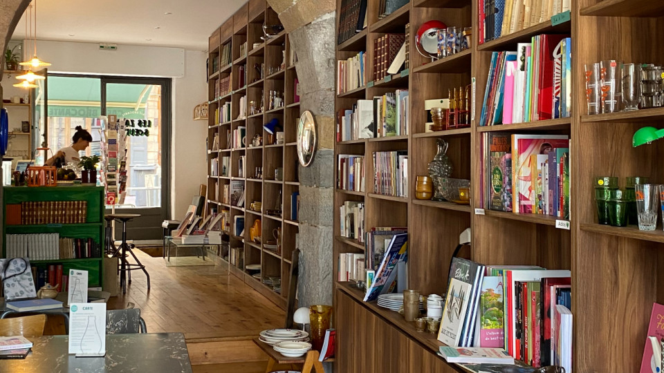 Les Zam Sœurs, un café - librairie – brocante en plein cœur du Vieux Lyon