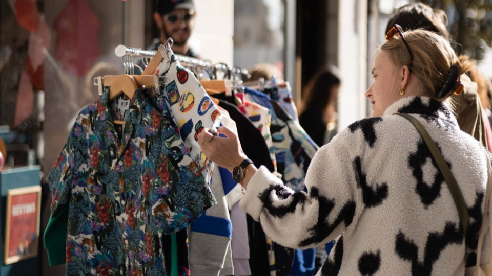 On va en parler cette semaine à Lyon : une braderie géante de la Croix-Rousse à Confluence