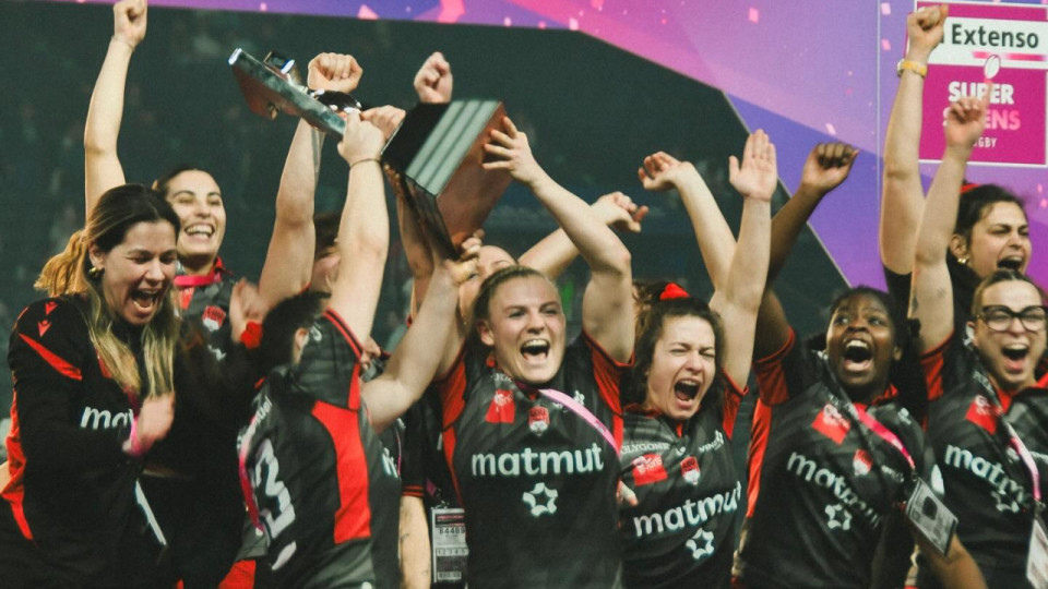 La joie des joueuses du LOU apr&egrave;s leur victoire en finale du championnat de rugby &agrave; sept (Vid&eacute;o)
