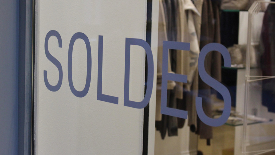 La p&eacute;riode des soldes d&rsquo;&eacute;t&eacute; prolong&eacute;e d&rsquo;une semaine &agrave; cause de la canicule