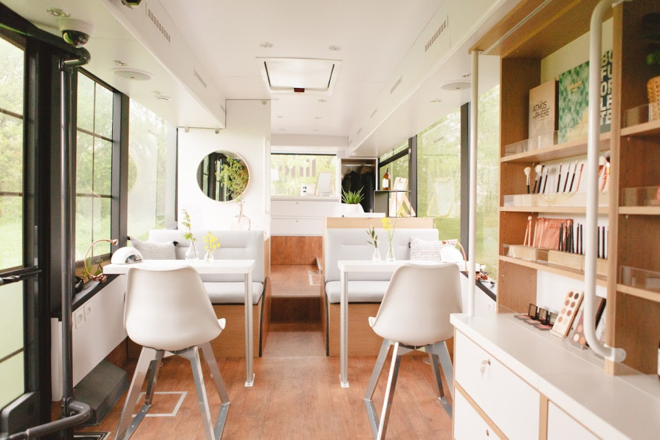BUS BEAUTE LINE : un institut mobile &agrave; Lyon
