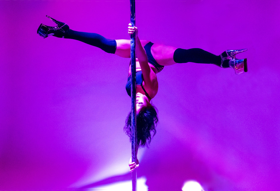 Initiation Pôle Dance à l'Eden Studio!