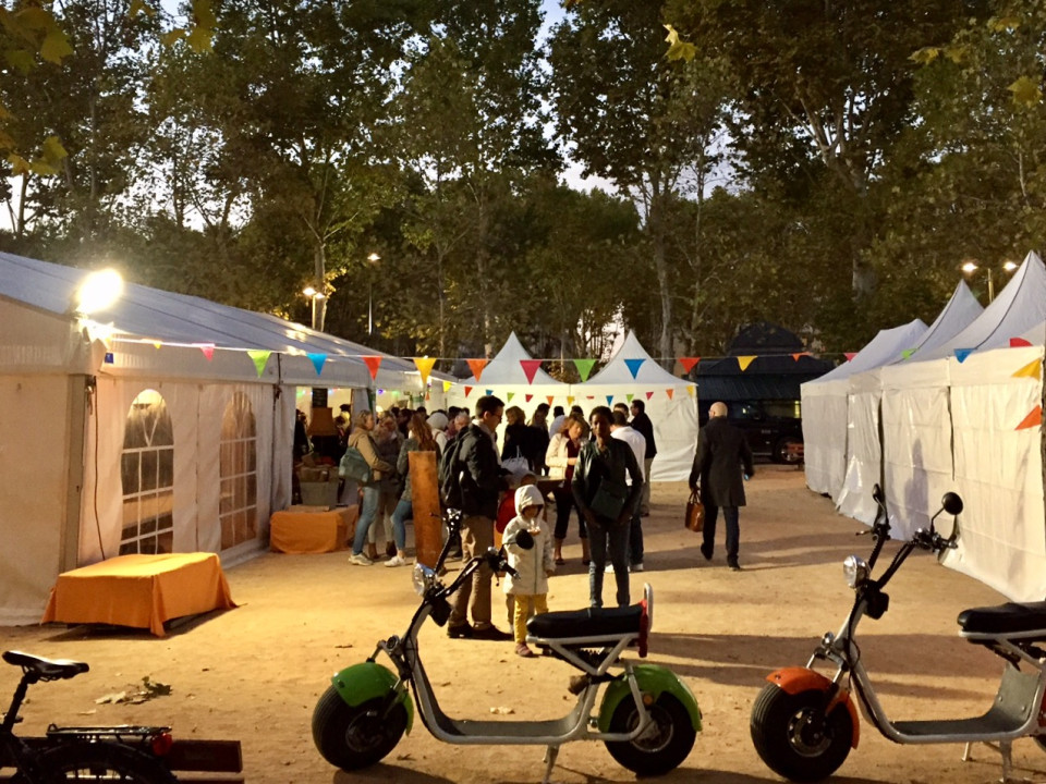 Esprit guinguette et convivialité, un marché « autrement »